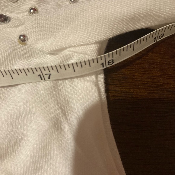 Ladies Size XS White INC International Concepts Cold Shoulder Blouse - Picture 6 of 11